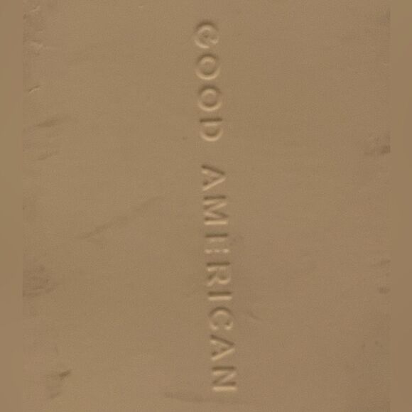 Good American Chain Platform Slide Sandal Leopard
Size 7 1/2 - Picture 12 of 12